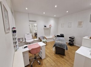 121 High St, Galashiels for sale Interior Photo- Image 2 of 6
