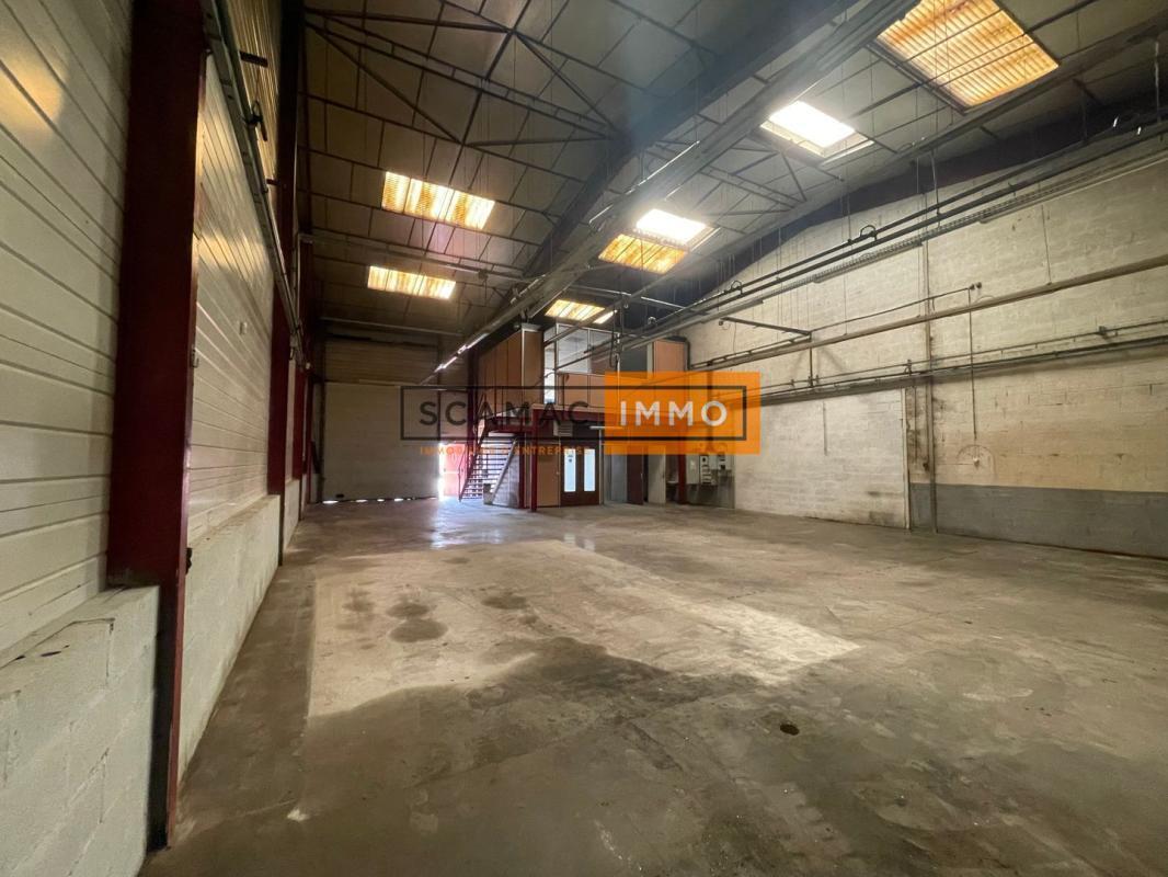 Industrial in Wissous to rent Interior Photo- Image 1 of 6