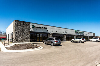 8630 N Green Hills Rd, Kansas City, MO for rent Building Photo- Image 1 of 5