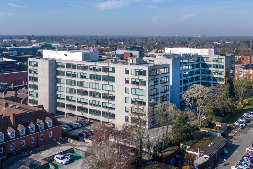 Blenheim Ct, Solihull to rent - Building Photo - Image 1 of 11