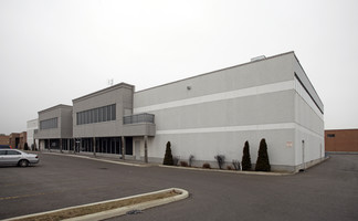 More details for 120 Applewood Cres, Vaughan, ON - Industrial for Rent