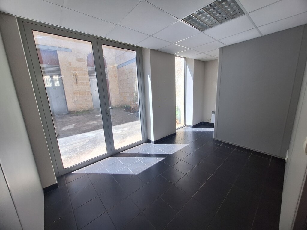 Location Bureaux 92 m² à 93 m² - Photo 1