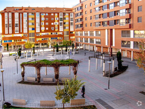 Carolina Coronado, 9, Parla, Madrid for rent Interior Photo- Image 1 of 4