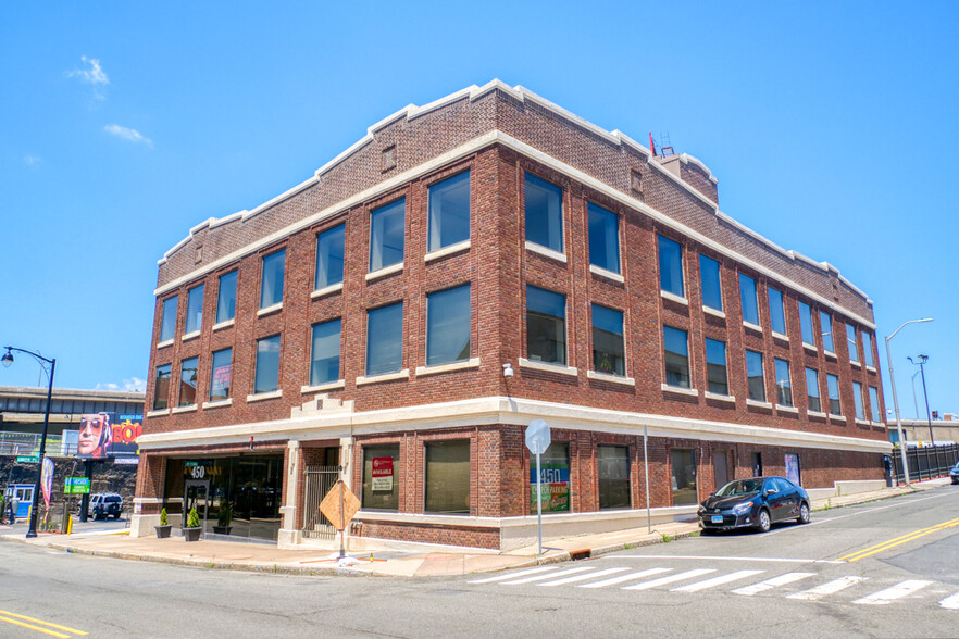 440-450 Church St, Hartford, CT for sale - Primary Photo - Image 1 of 1