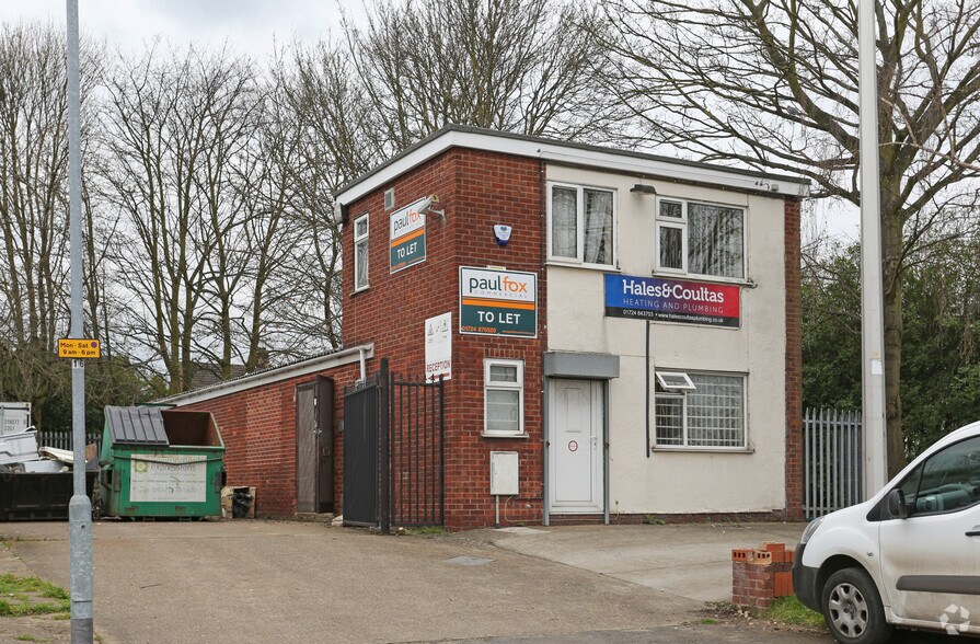 35 Northampton Rd, Scunthorpe for sale - Primary Photo - Image 1 of 1