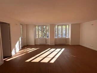 More details for 8 Place Sainte-Opportune, Paris - Office to Rent