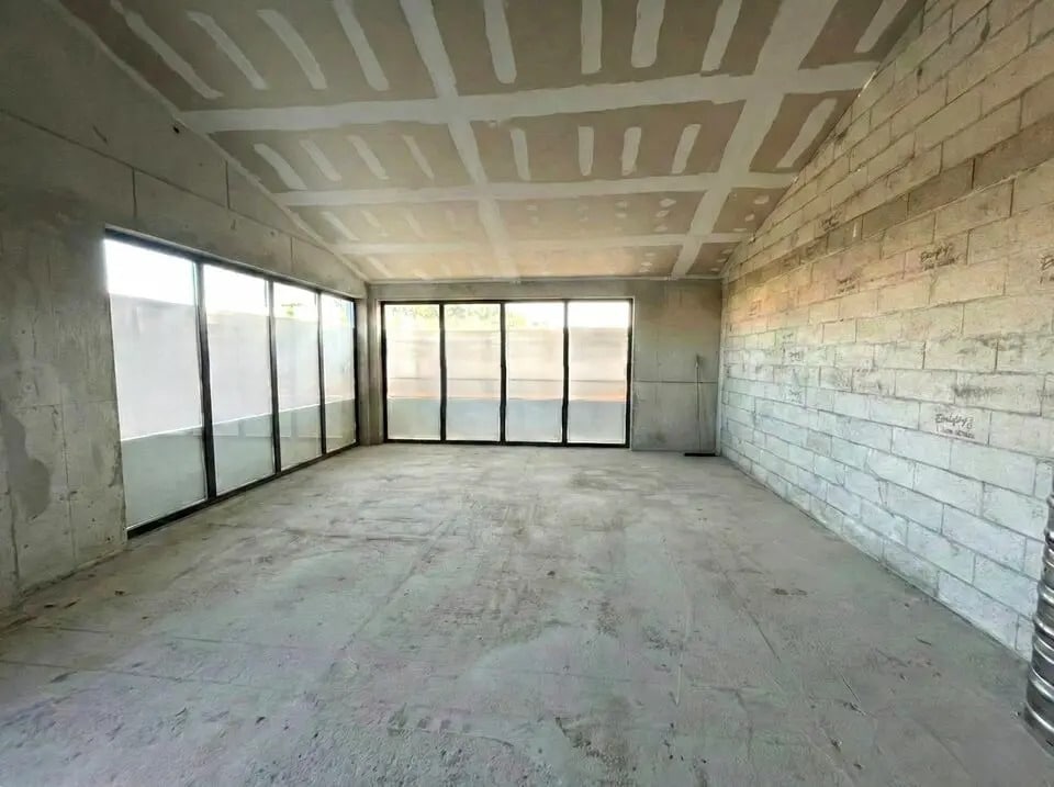 Location Commerce 176 m² - Photo 1