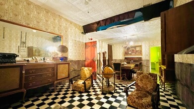 Retail in Terrassa, Barcelona to rent Interior Photo- Image 2 of 11