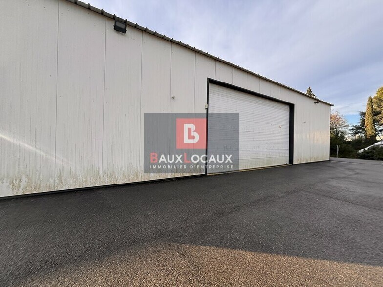 Light Industrial in Châteaurenard for sale - Building Photo - Image 2 of 6
