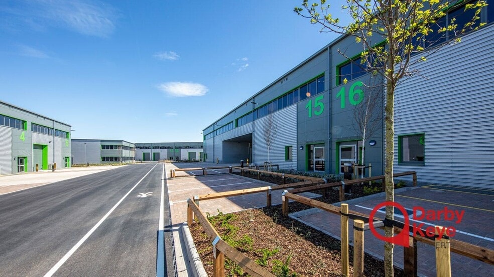 Urban Express Park, Aston Hall Road, Birmingham to rent - Building Photo - Image 3 of 7