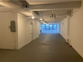 12 E 46th St, New York, NY to rent Interior Photo- Image 2 of 2