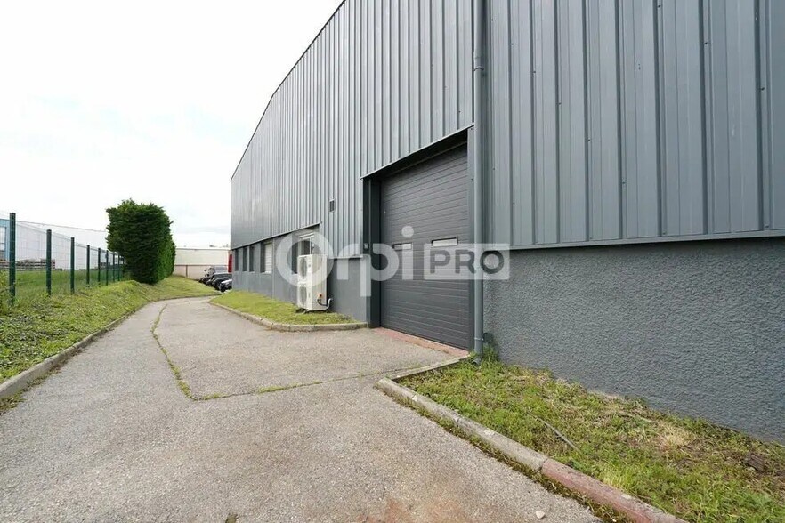 20 Avenue Du 24 Août 1944, Corbas to rent - Building Photo - Image 3 of 34