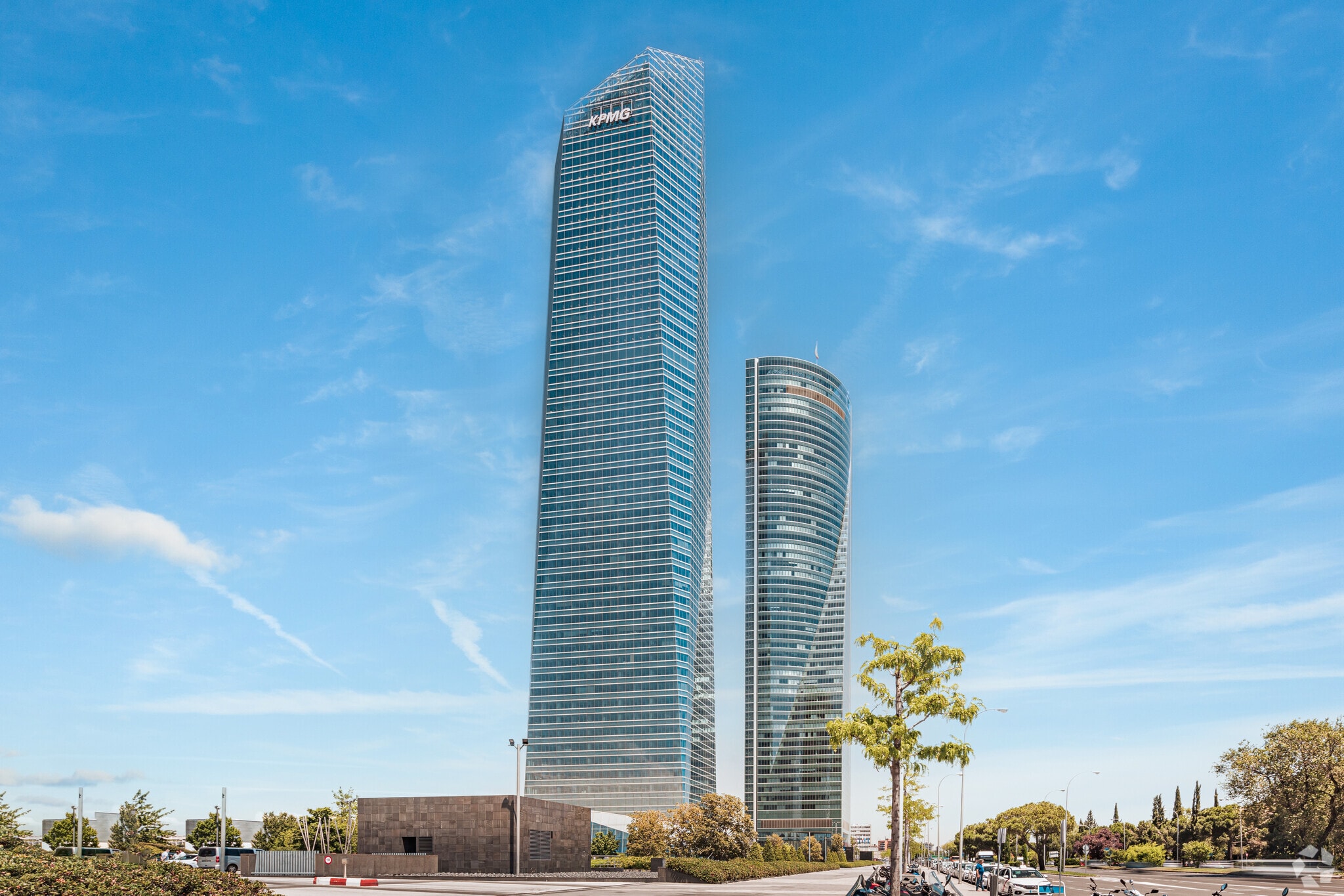 Paseo Castellana, 259 C, Madrid, Madrid to rent Building Photo- Image 1 of 10