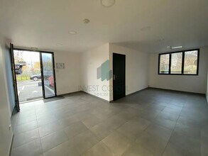 Light Industrial in Ennery to rent Building Photo- Image 1 of 7