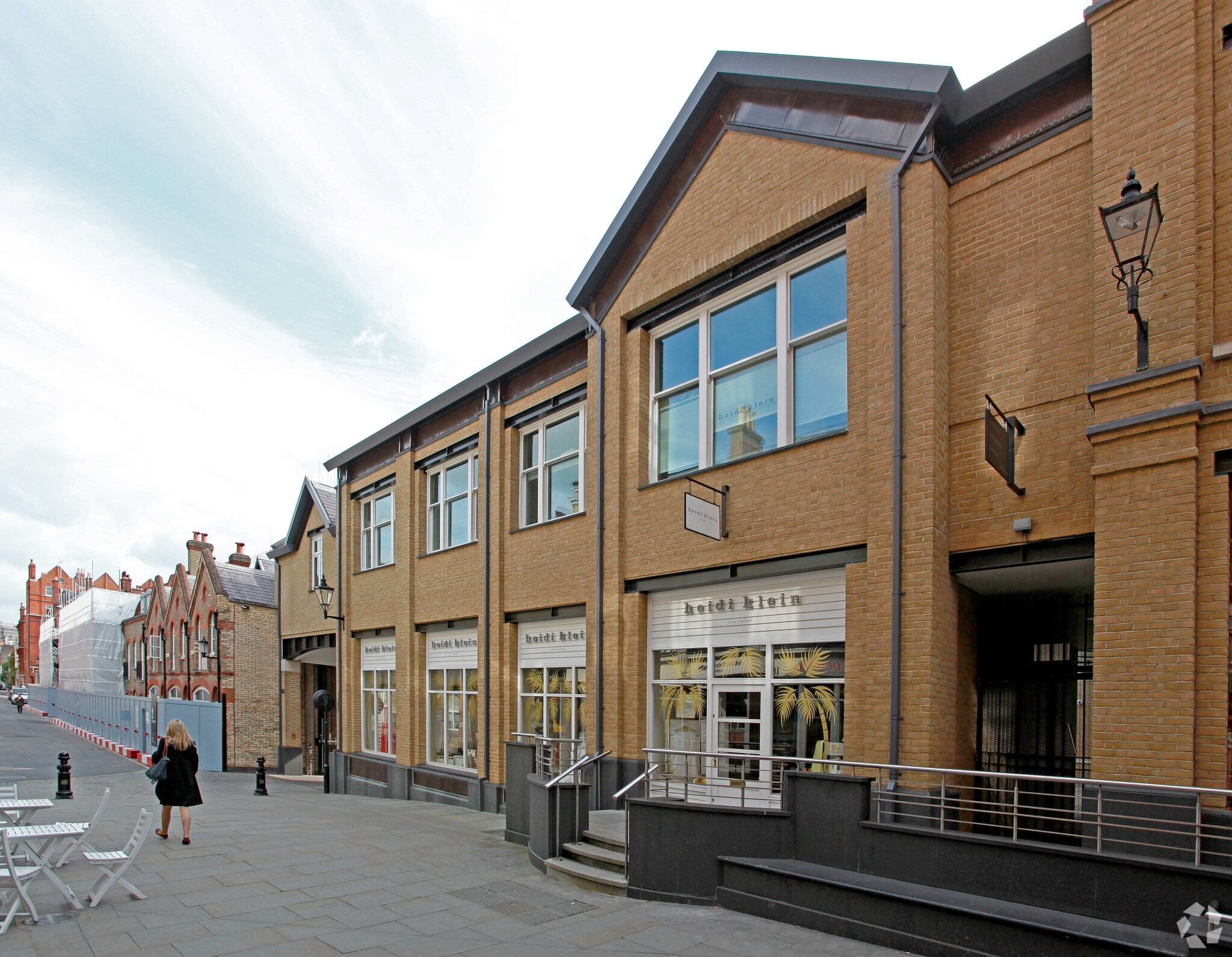 257A Pavilion Rd, London for sale Building Photo- Image 1 of 1