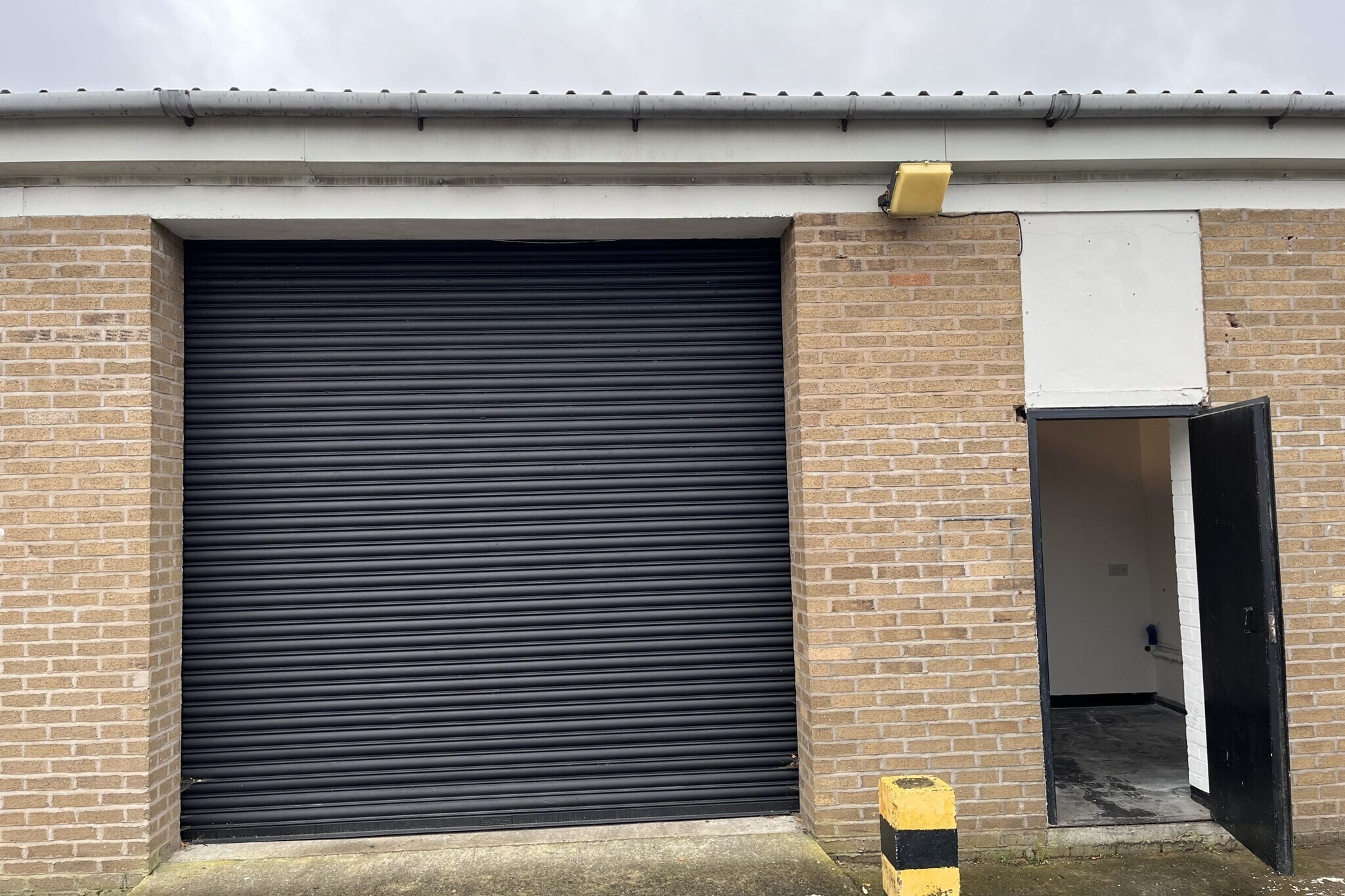 Bridle Way, Bootle to rent Building Photo- Image 1 of 3