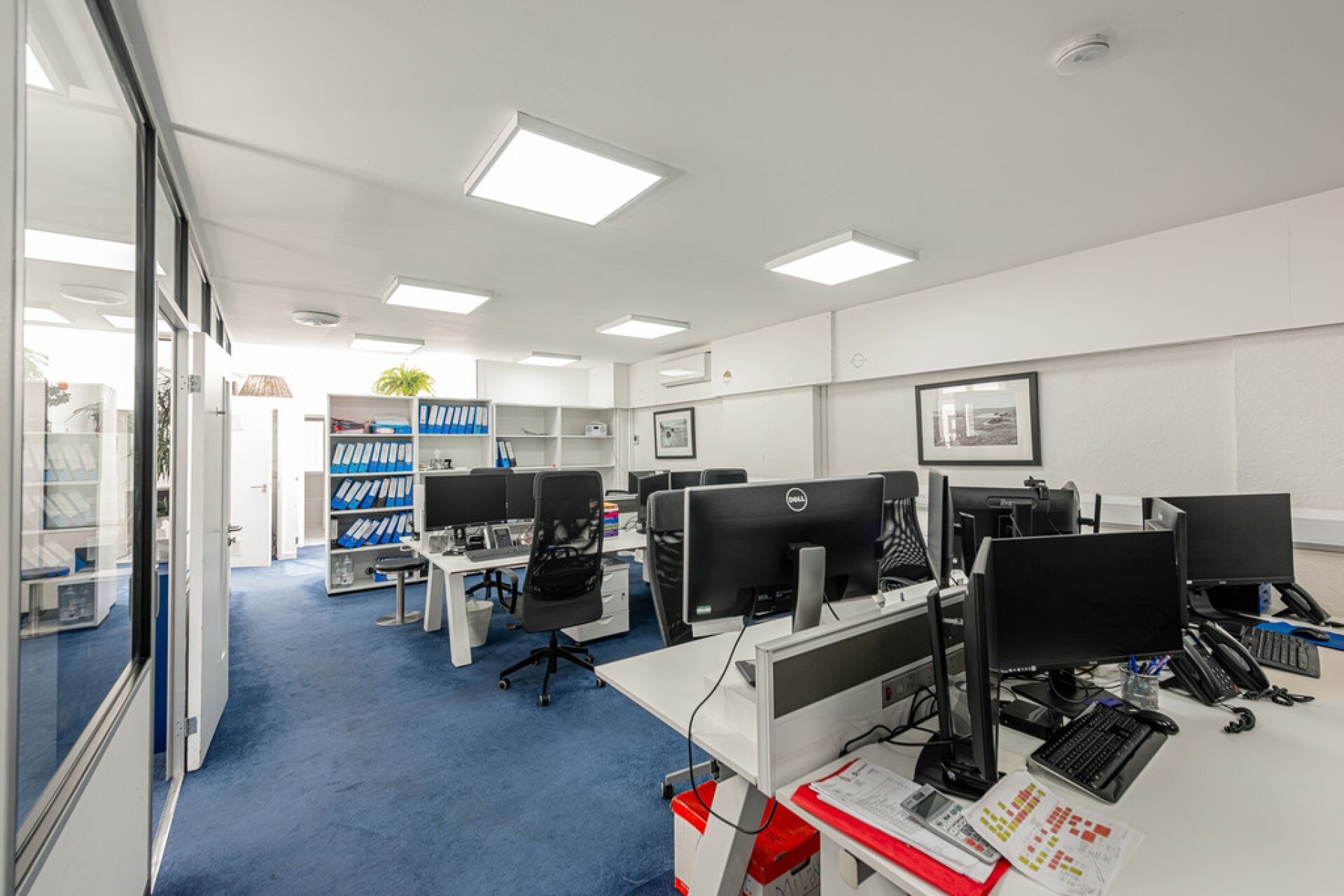 1 The Broadway, London to rent Interior Photo- Image 1 of 5