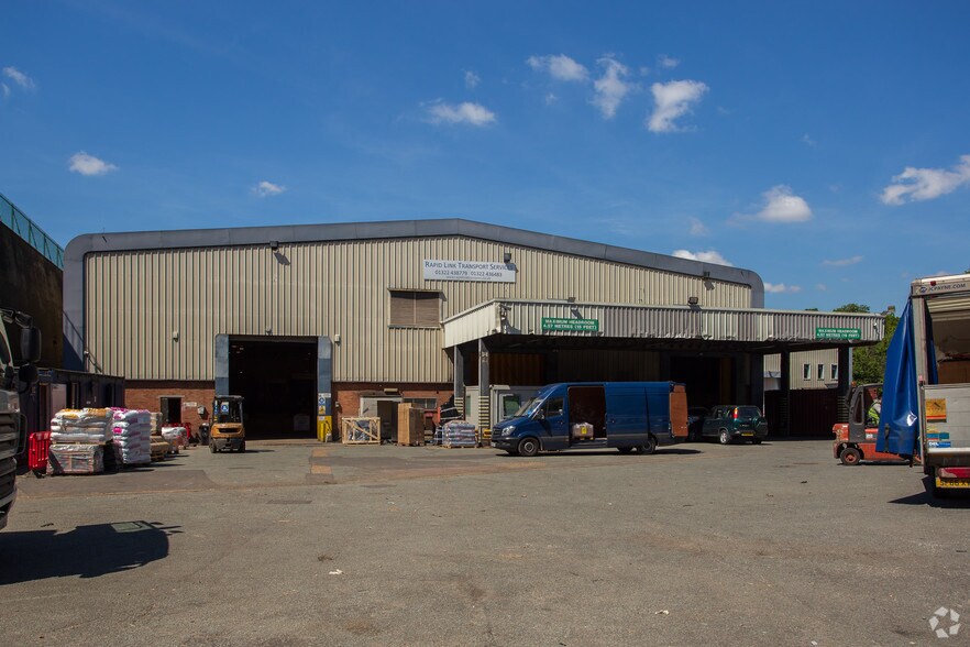 Fraser Rd, Erith for sale - Primary Photo - Image 1 of 1