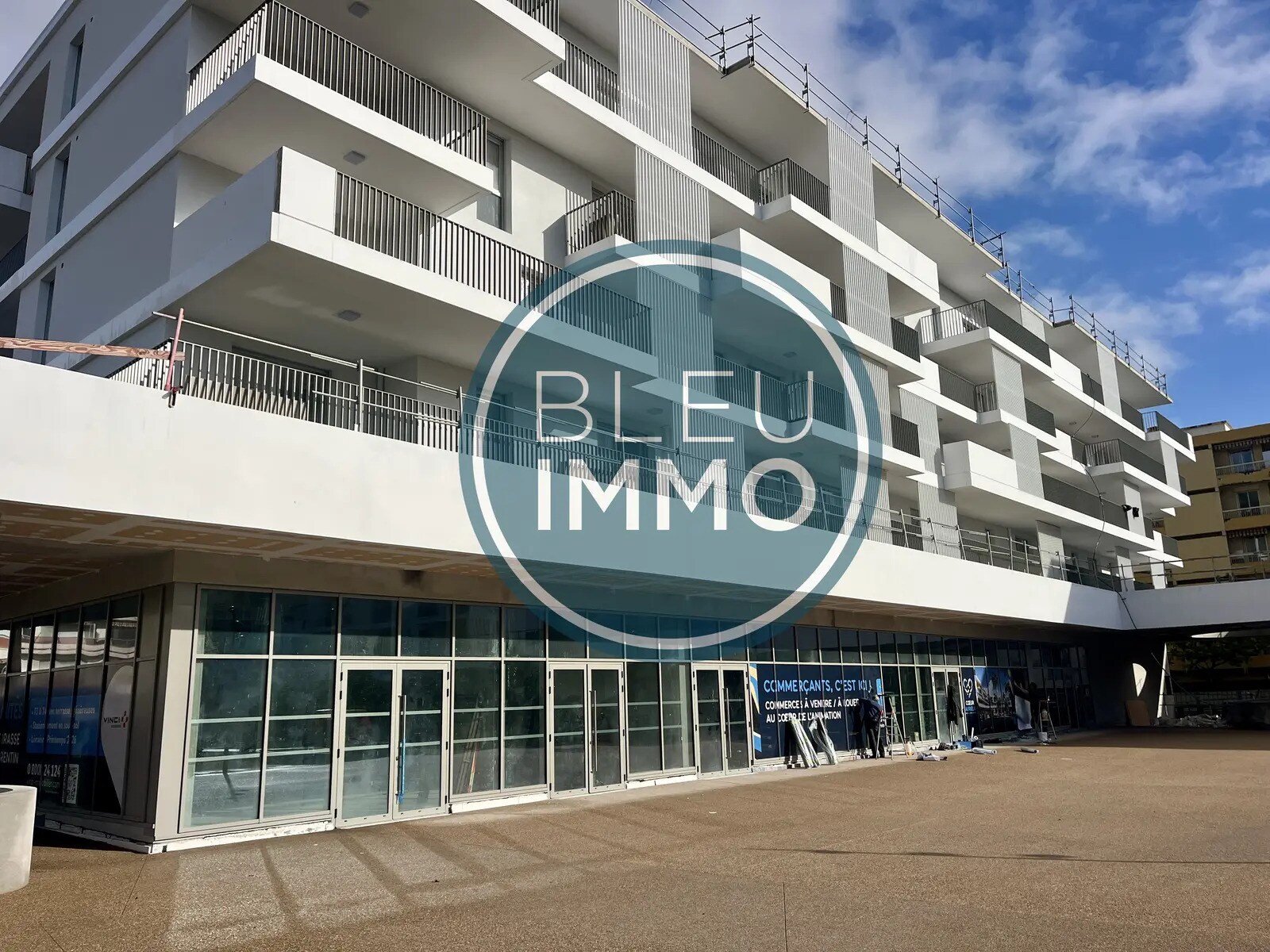 Retail in Saint-Laurent-du-Var for sale Building Photo- Image 1 of 6