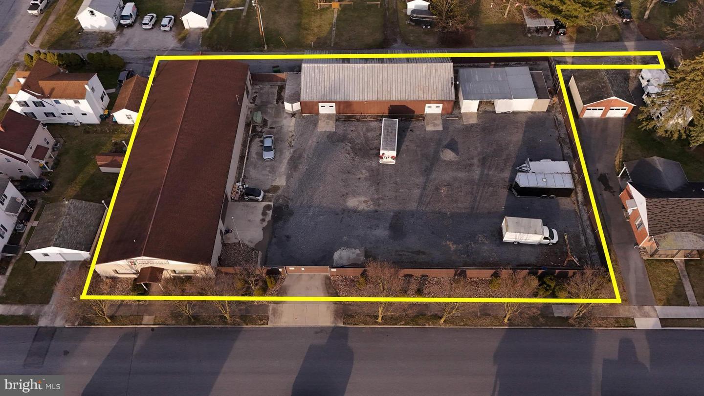 605 Guilford Ave, Chambersburg, PA for sale Primary Photo- Image 1 of 1