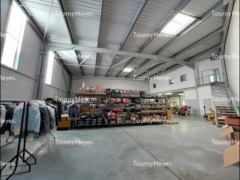 Light Industrial in Toulouse to rent - Building Photo - Image 3 of 10