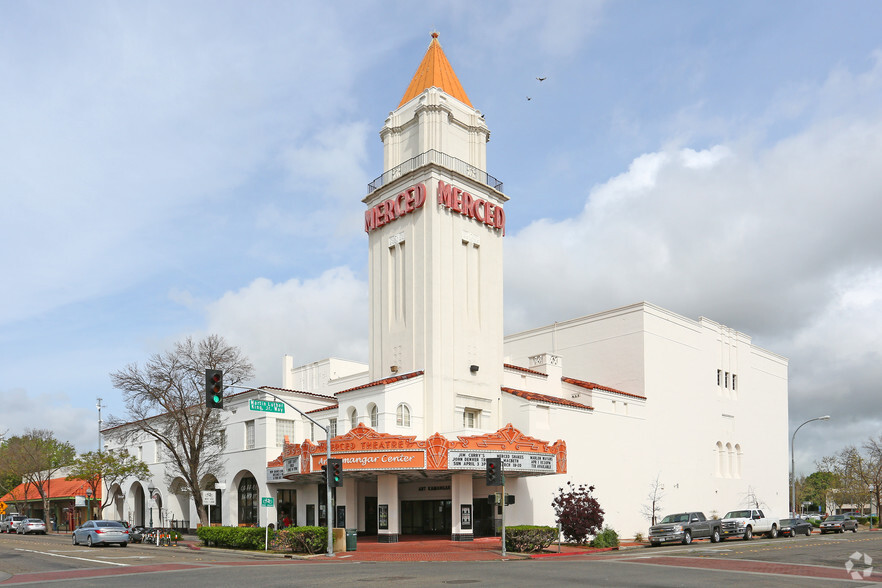 301-323 W Main St, Merced, CA for sale - Primary Photo - Image 1 of 1