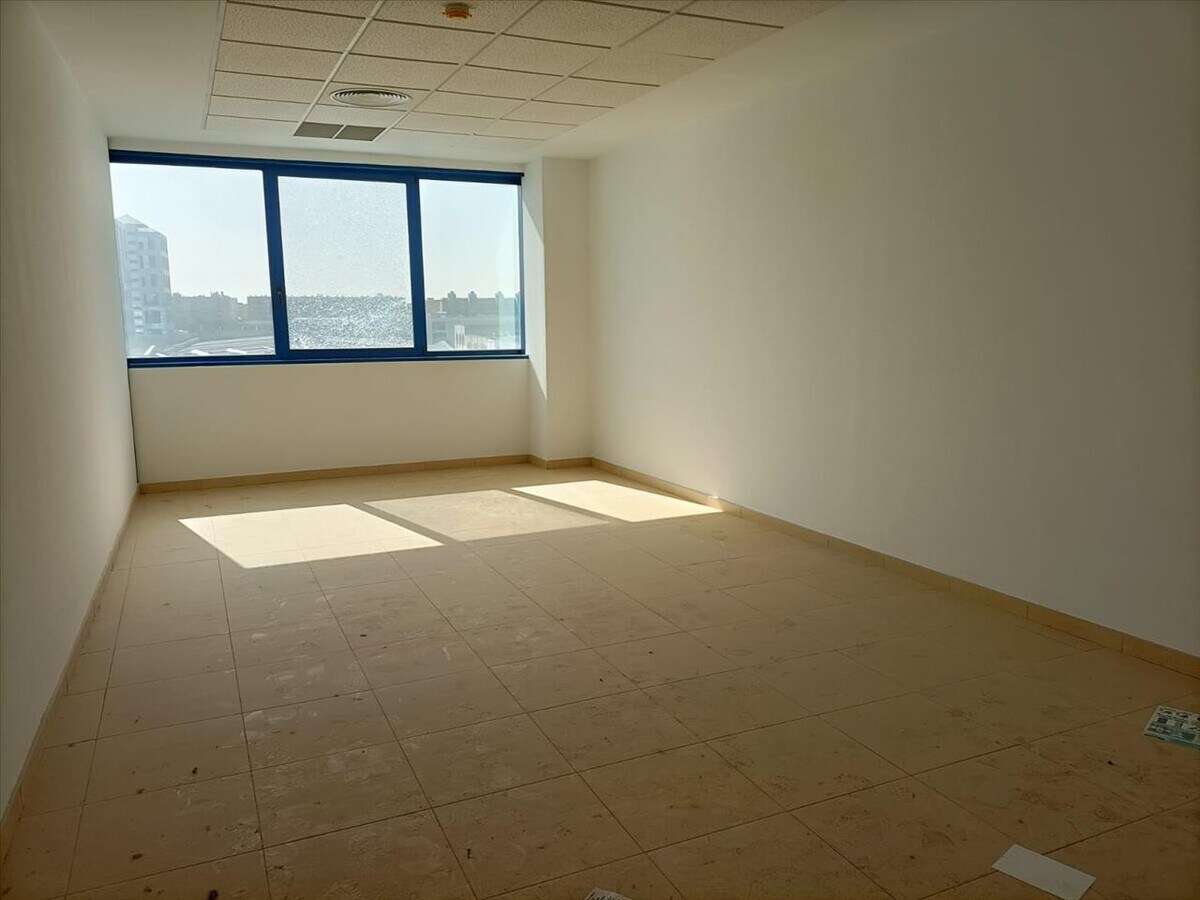 Seville, SEV 41015 - Unit 19 -  - Interior Photo - Image 1 of 7