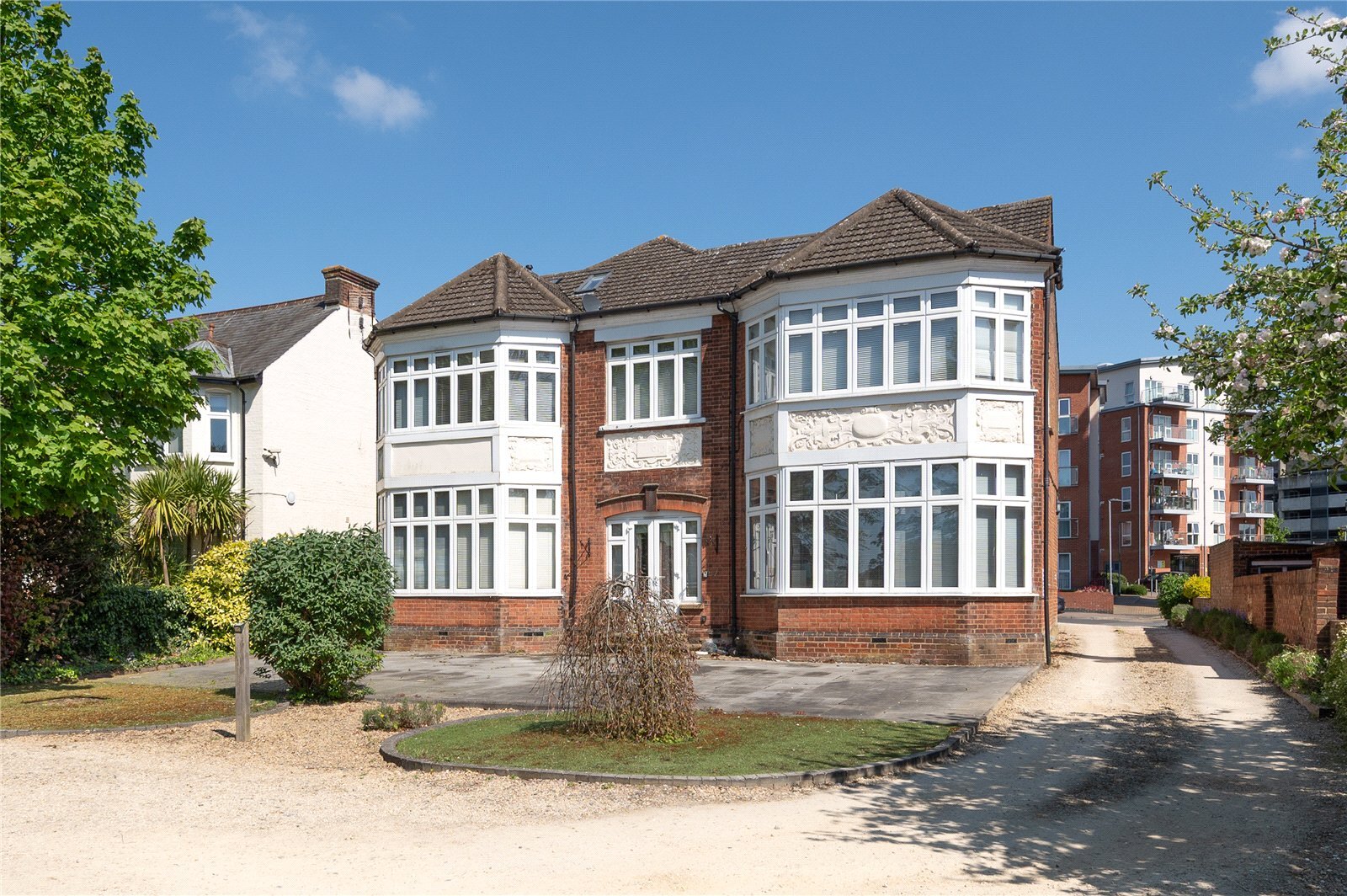 Grosvenor Rd, St Albans for sale Primary Photo- Image 1 of 18