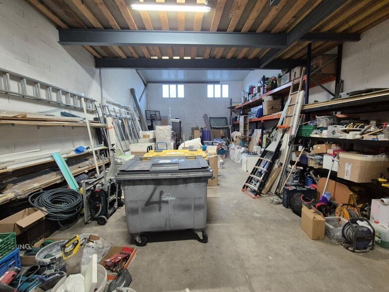 Industrial in Moussy-le-Neuf to rent - Interior Photo - Image 3 of 4