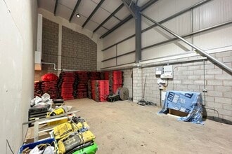 Four Cross Ave, Willand to rent Interior Photo- Image 2 of 5