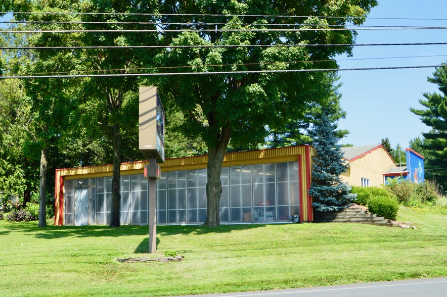 3701 William Penn Hwy, Easton, PA for sale - Building Photo - Image 1 of 1