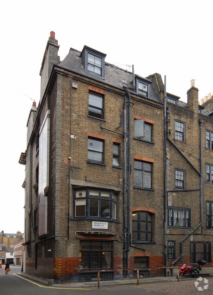 44 Harley St, London to rent - Building Photo - Image 2 of 3