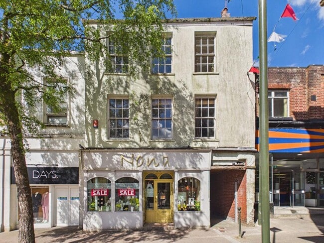 More details for 1 Guildhall Sq, Carmarthen - Retail for Sale