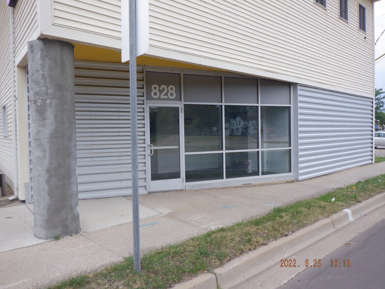 824 Portage St, Kalamazoo, MI for sale - Primary Photo - Image 1 of 6