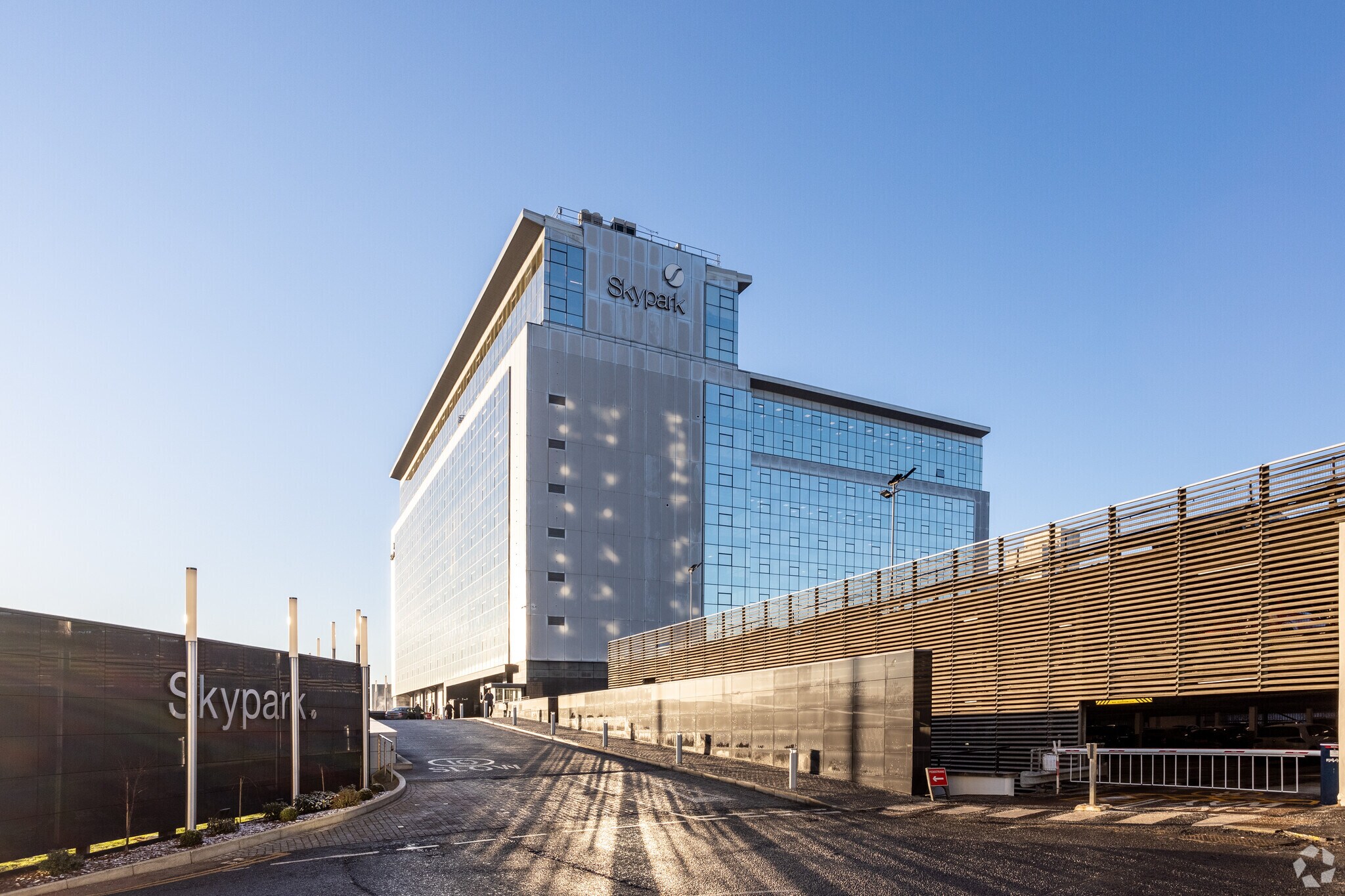 12-12B Elliot Pl, Glasgow to rent Primary Photo- Image 1 of 4