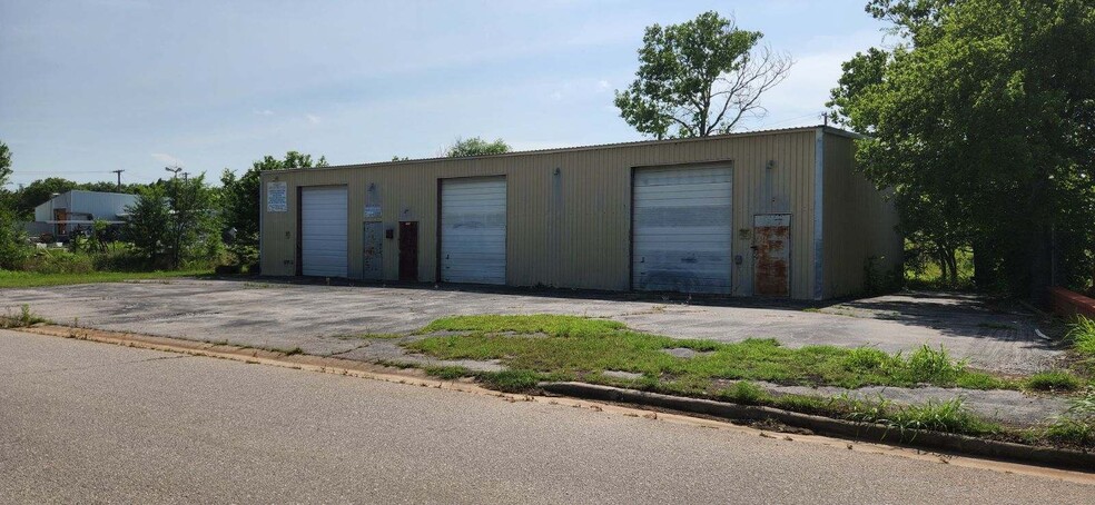 625 S Industrial Ave, Duncan, OK for rent - Building Photo - Image 1 of 4