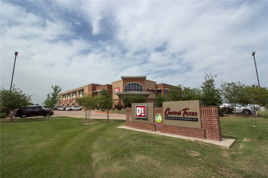 3121 University Dr E, Bryan, TX for sale - Building Photo - Image 1 of 1