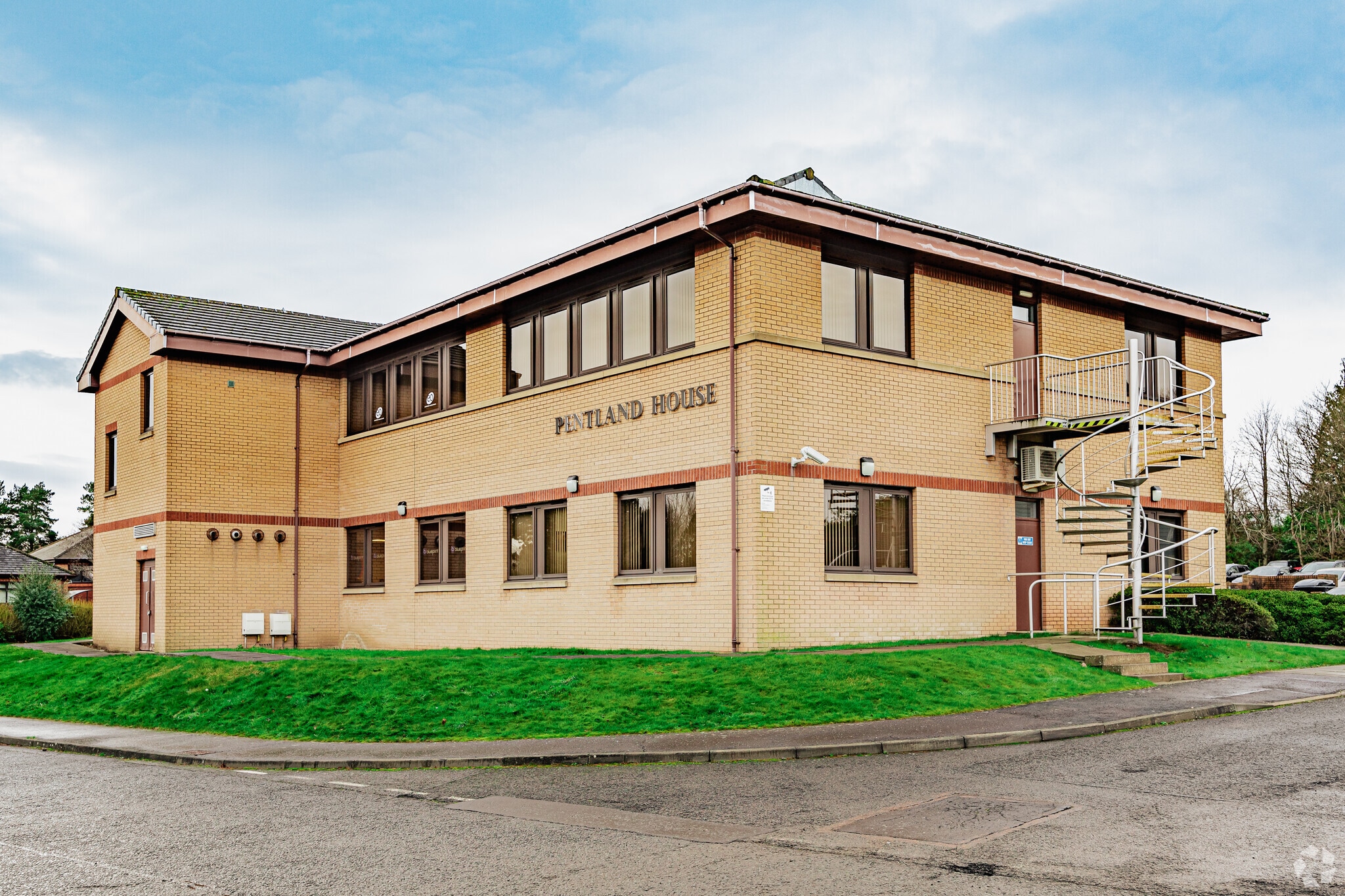 Pentland Park, Glenrothes to rent Primary Photo- Image 1 of 3