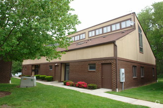 74-80 Brunswick Woods Dr, East Brunswick, NJ for sale Building Photo- Image 1 of 1