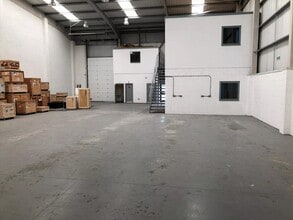 Tom Dando Clos, Normanton to rent Interior Photo- Image 1 of 2