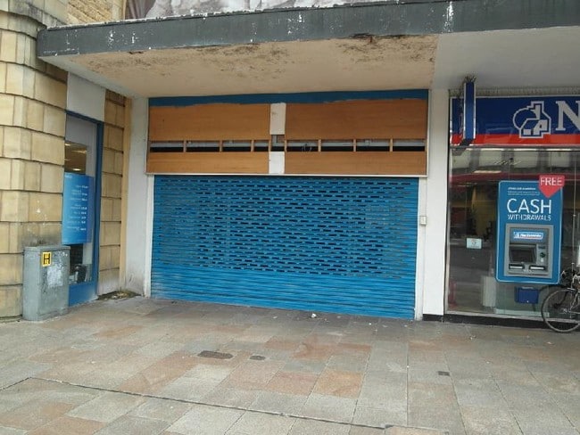More details for 16 Broadway, Accrington - Retail to Rent