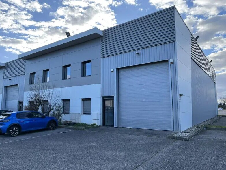Light Industrial in Saint-Priest to rent - Building Photo - Image 3 of 21