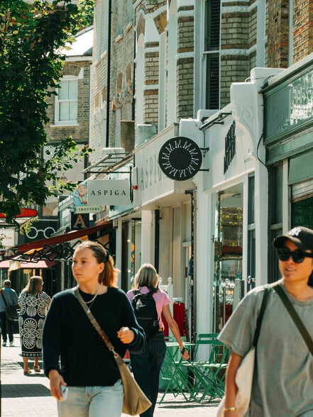 82 Northcote Rd, London for sale - Building Photo - Image 3 of 5