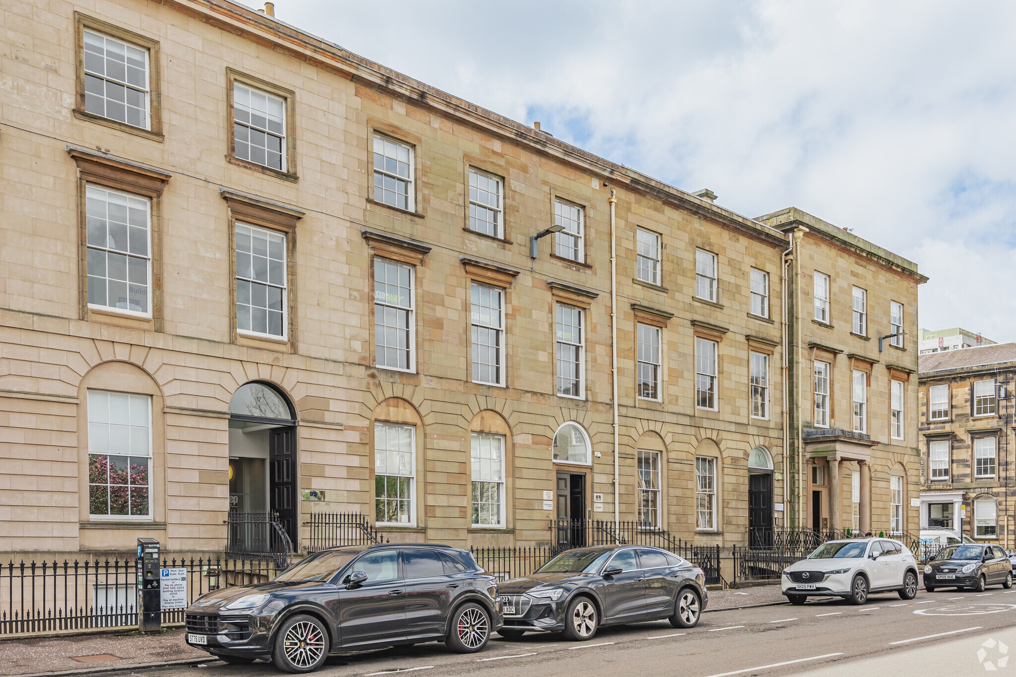 18 Blythswood Sq, Glasgow to rent Primary Photo- Image 1 of 4