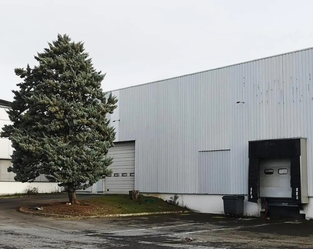 Location Entrepôt 500 m² - Photo 1