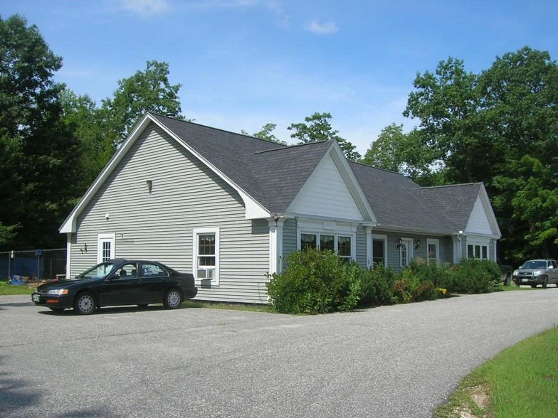 48 Pigeon Hill Rd, Mechanic Falls, ME for sale - Building Photo - Image 1 of 1