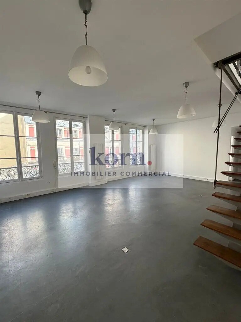 Location Bureaux 166 m² - Photo 1