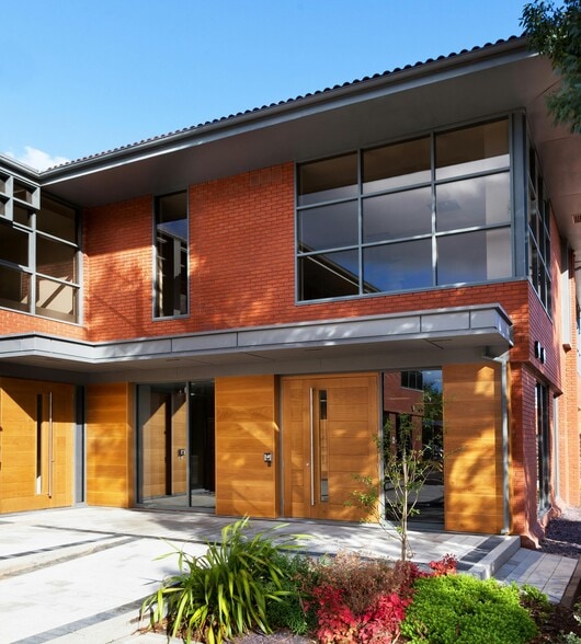 5 Switchback Office Park, Gardner Road, Maidenhead to rent - Building Photo - Image 2 of 7