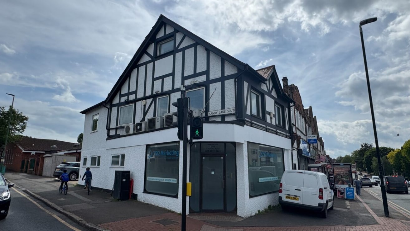 191 Stafford Rd, Wallington for sale Primary Photo- Image 1 of 7