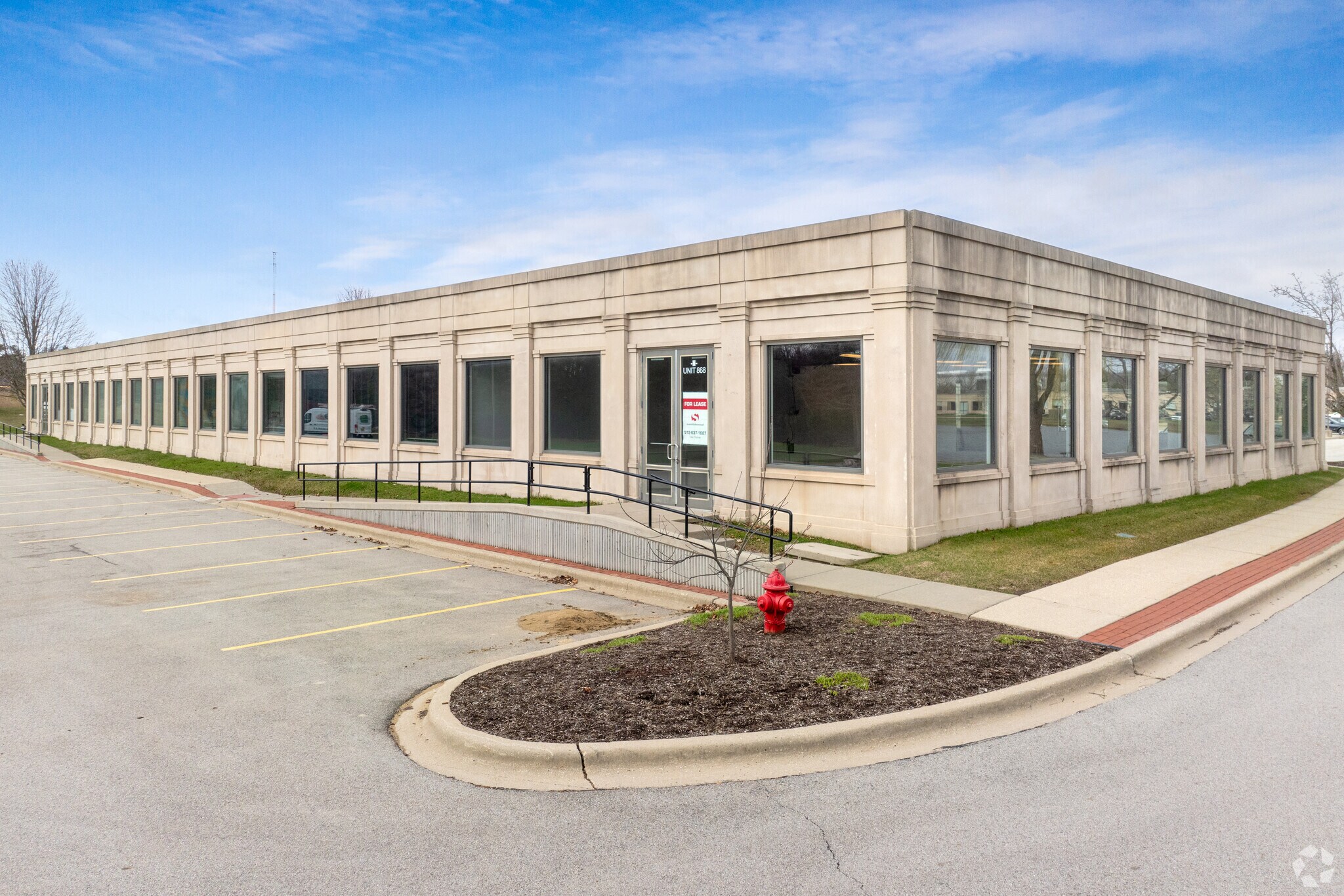 850-868 Technology Way, Libertyville, IL to rent Building Photo- Image 1 of 12